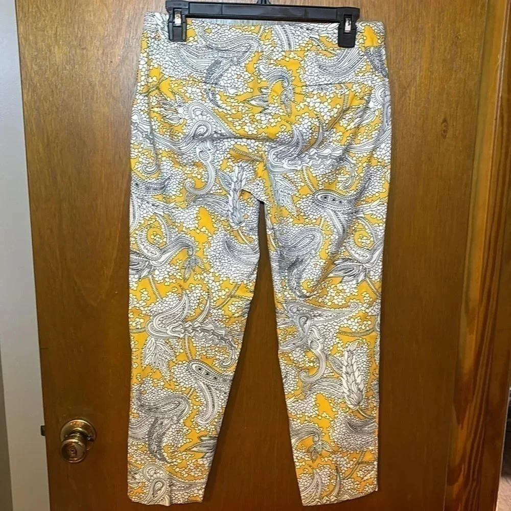 J. Crew Printed Skimmer Pant Yellow Stretch Pants Size 2 Office or Casual